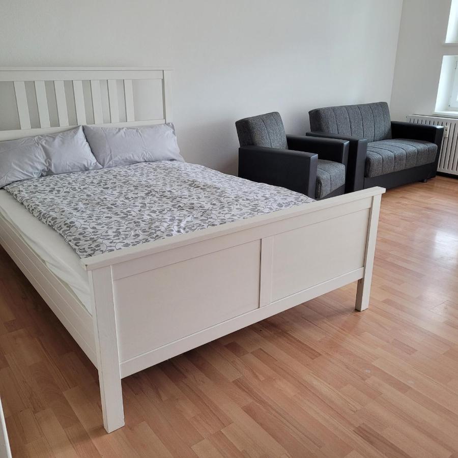 Ludwigsturm Appartement In Straubing Exterior foto
